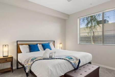 Paradise Cozysuites With Pool And Jacuzzi 11 Phoenix Exterior photo